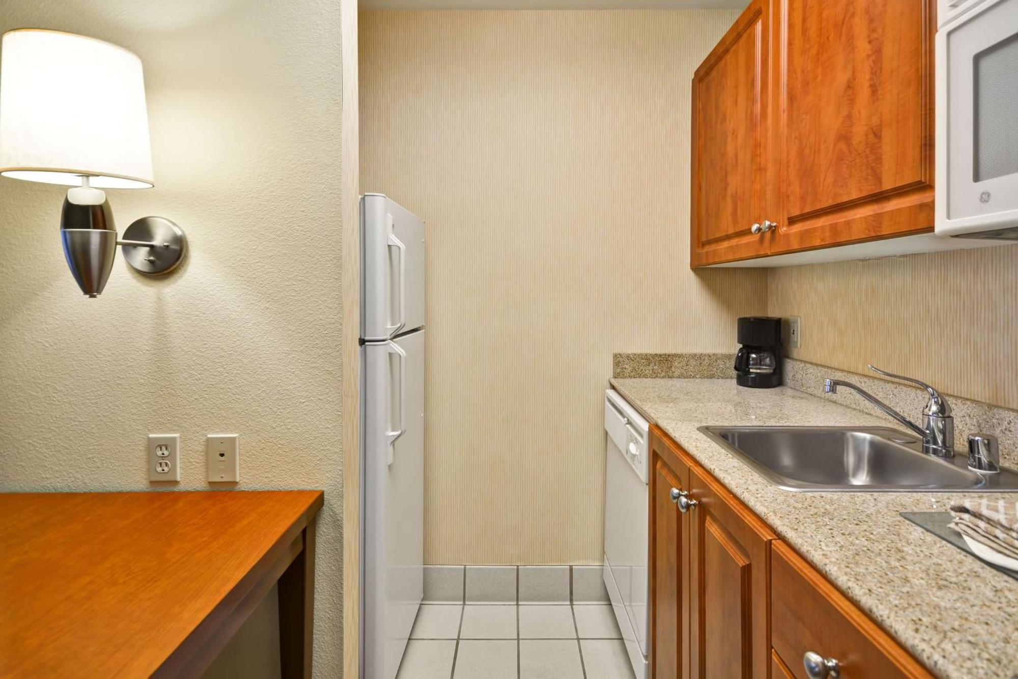 Homewood Suites By Hilton Newark-Wilmington South Area Extérieur photo